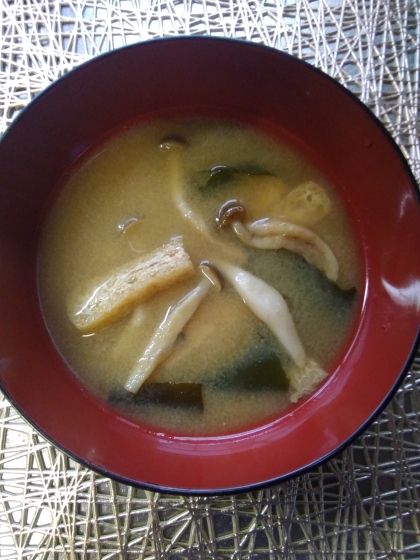しめじ油揚げお味噌汁ෆ˚*