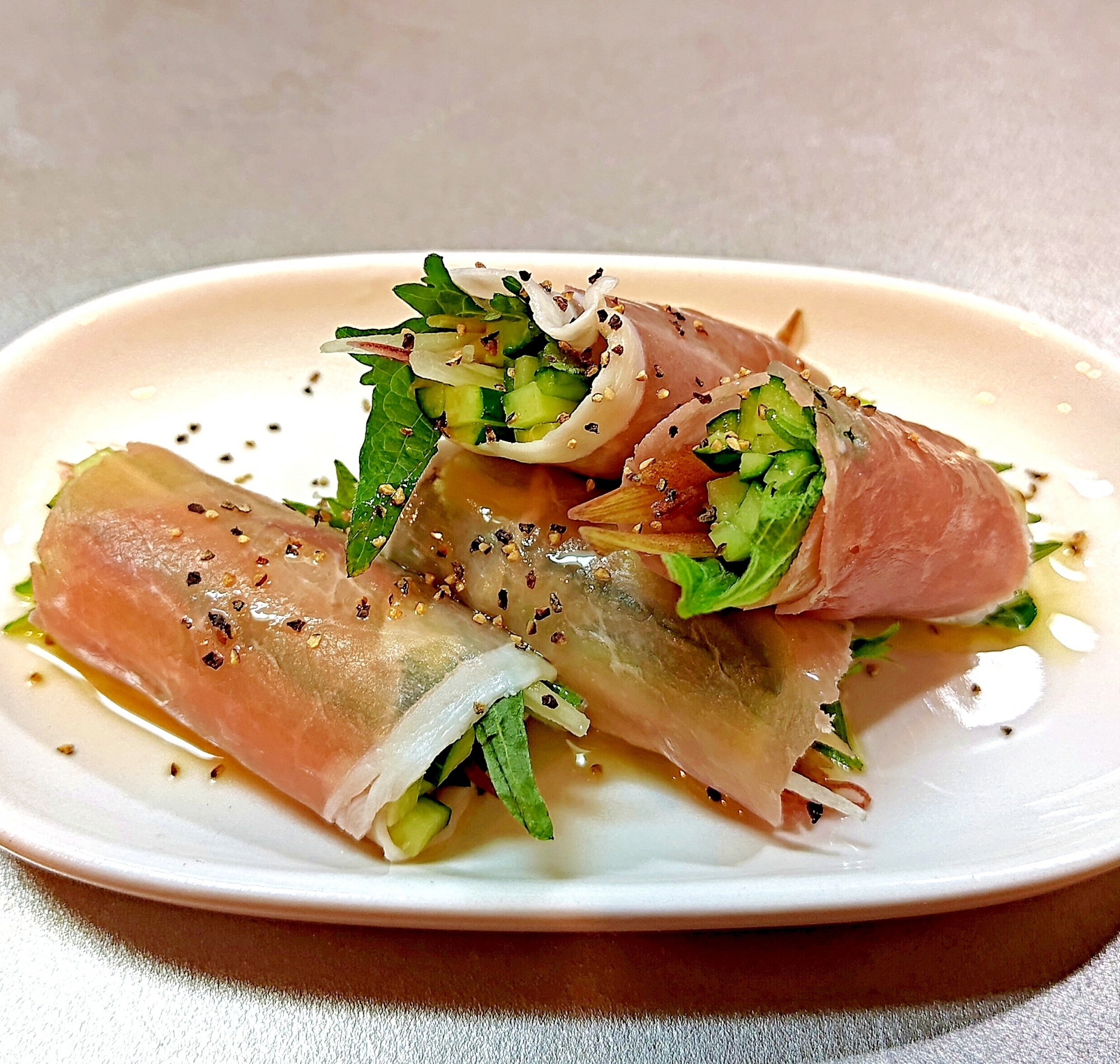 簡単／香味野菜香る♪おしゃれなキュウリの生ハム巻き