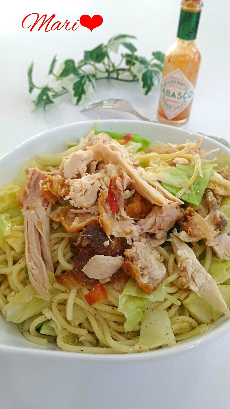 コストコのロティサリーチキンでガーリックパスタ