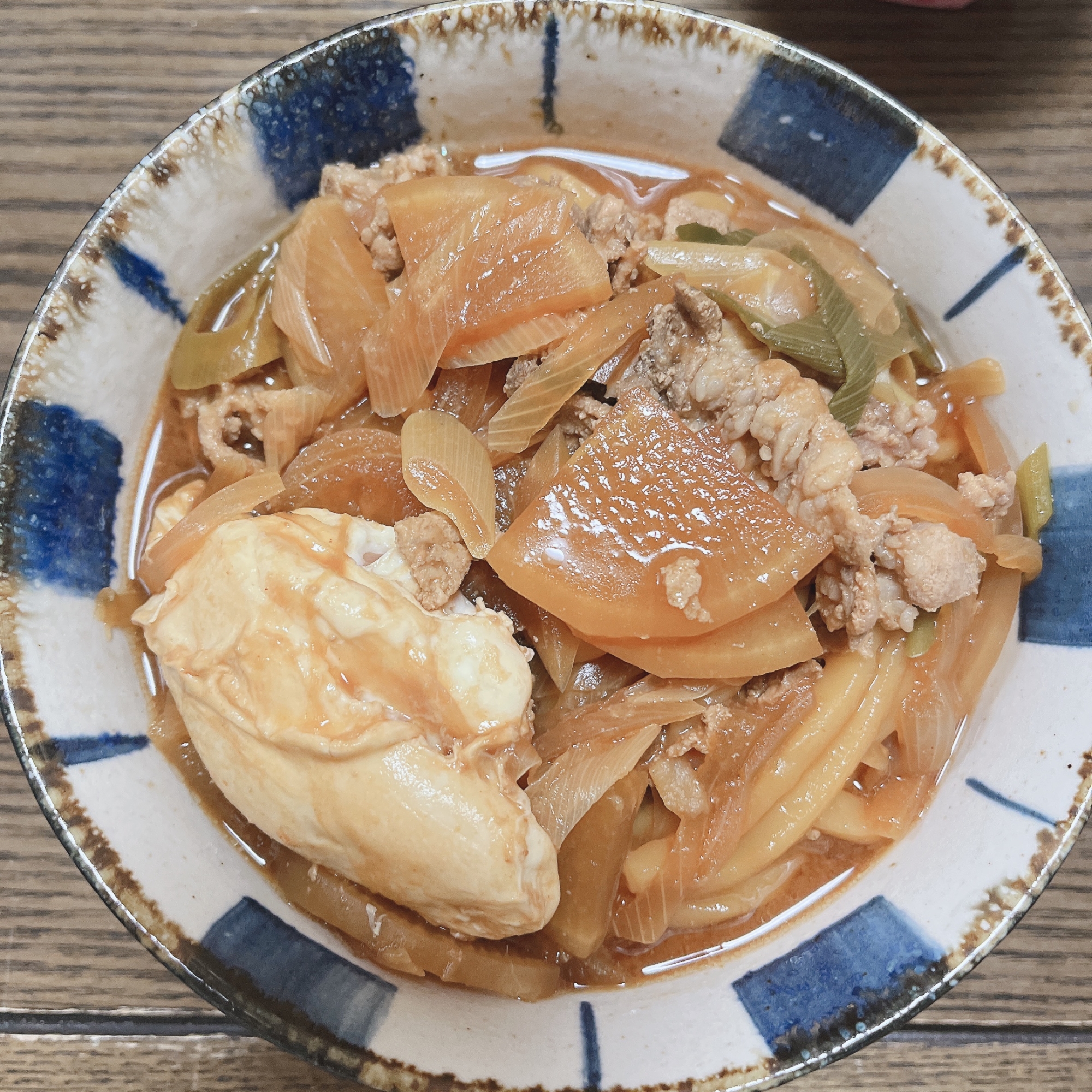 野菜たっぷり味噌煮込みうどん