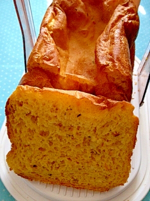 ホームベーカリーで作るかぼちゃ人参ご飯食パン♪