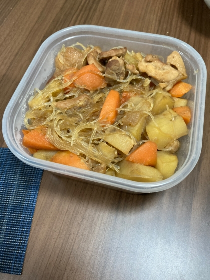 炊飯器とすき焼きのタレで簡単♪鶏肉と春雨の肉じゃが