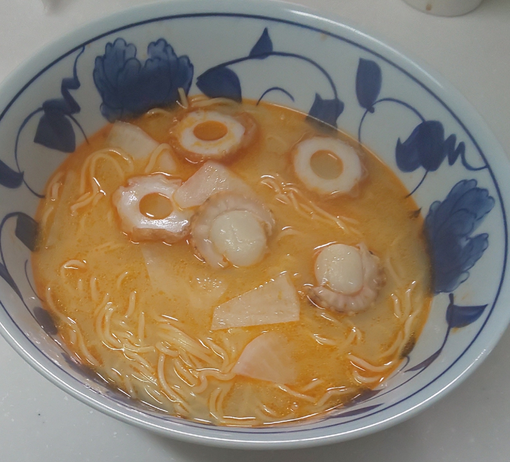 ホタテ入り ピリ辛とんこつスガキヤラーメン レシピ 作り方 By とらねこのぱせり 楽天レシピ