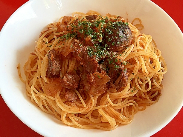 ビーフシチューを美味しくリメイク!ご馳走パスタ