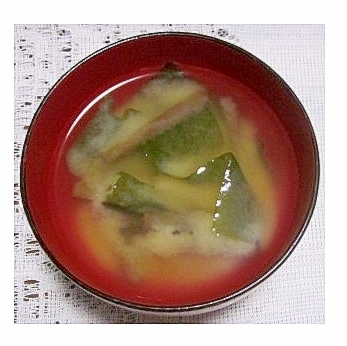 生わかめの味噌汁（鰹だし）