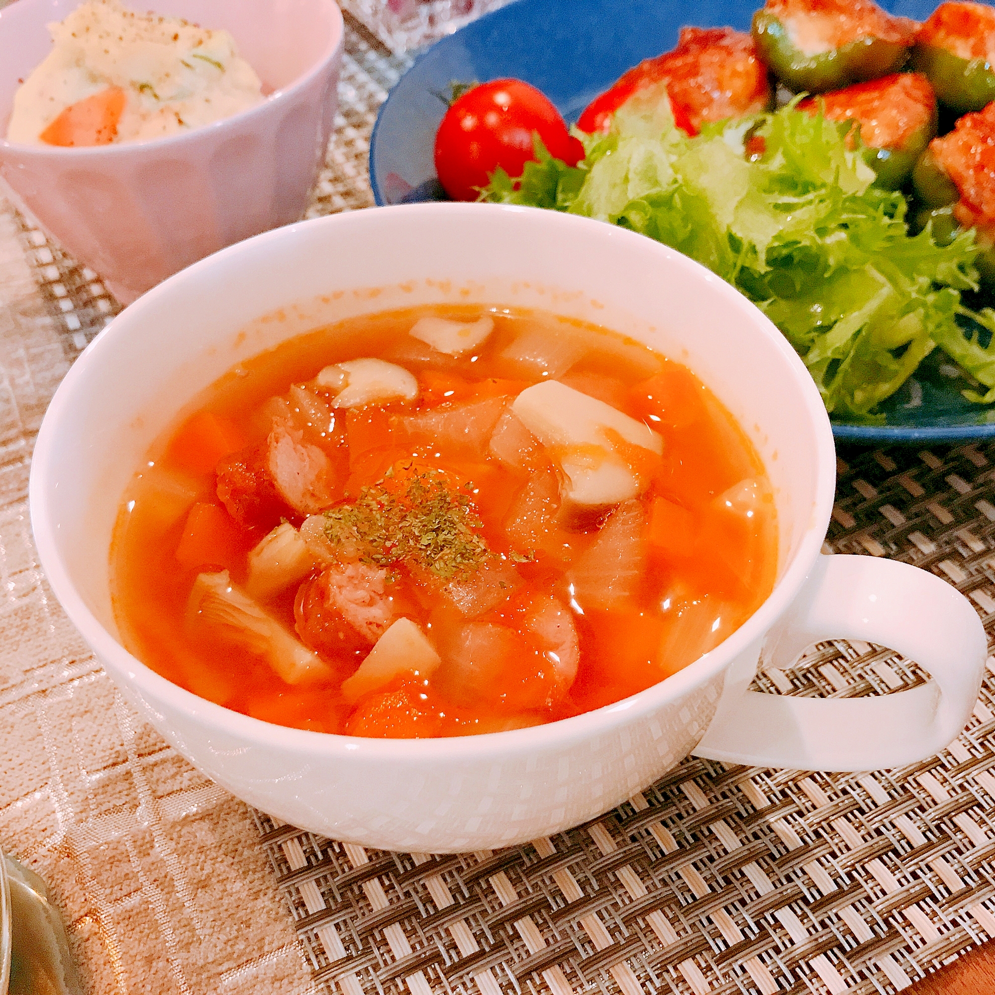 お野菜たっぷり♡トマトスープ