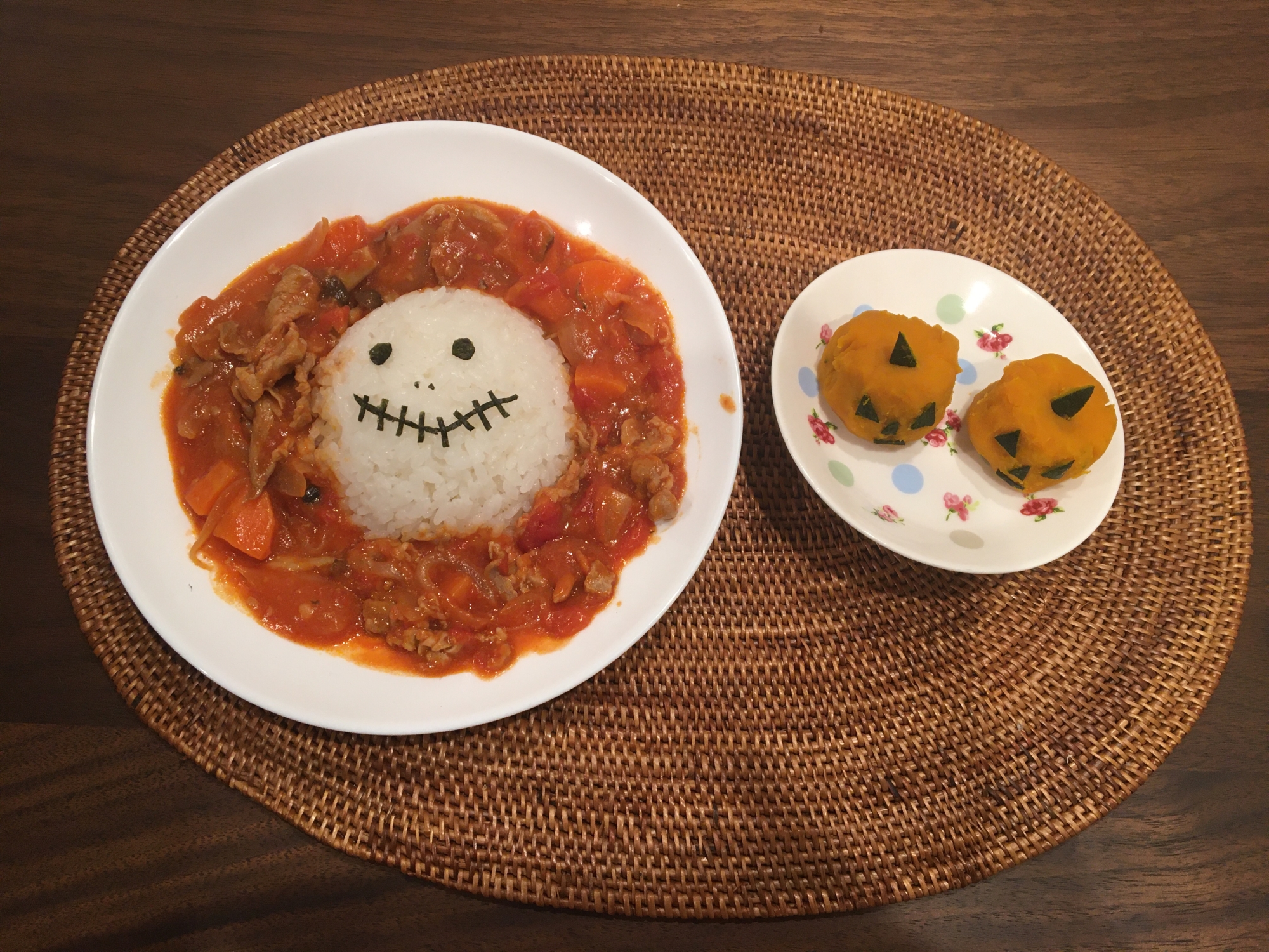 トマト缶でハヤシライス