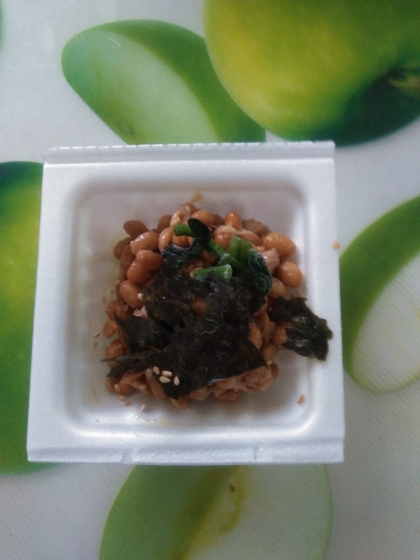 ほうれん草と海苔胡麻入り納豆