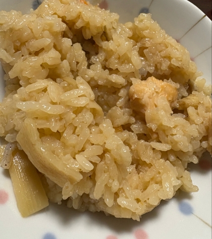 古米を美味しく！もちもち五目炊き込みご飯