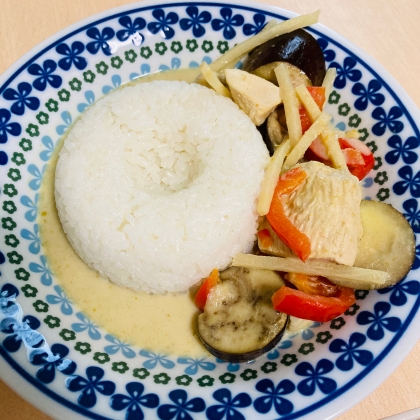 美味しかった＆家でグリーンカレー食べられて嬉しかったです！ありがとうございました！