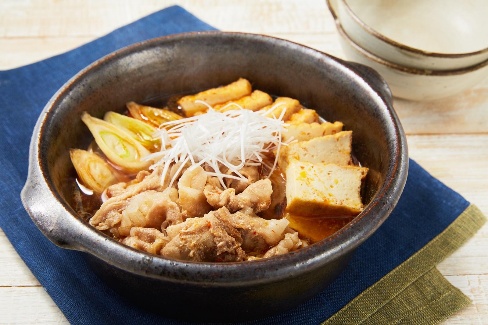 サッと作れる定番おかず★やみつき!簡単ピリ辛肉豆腐