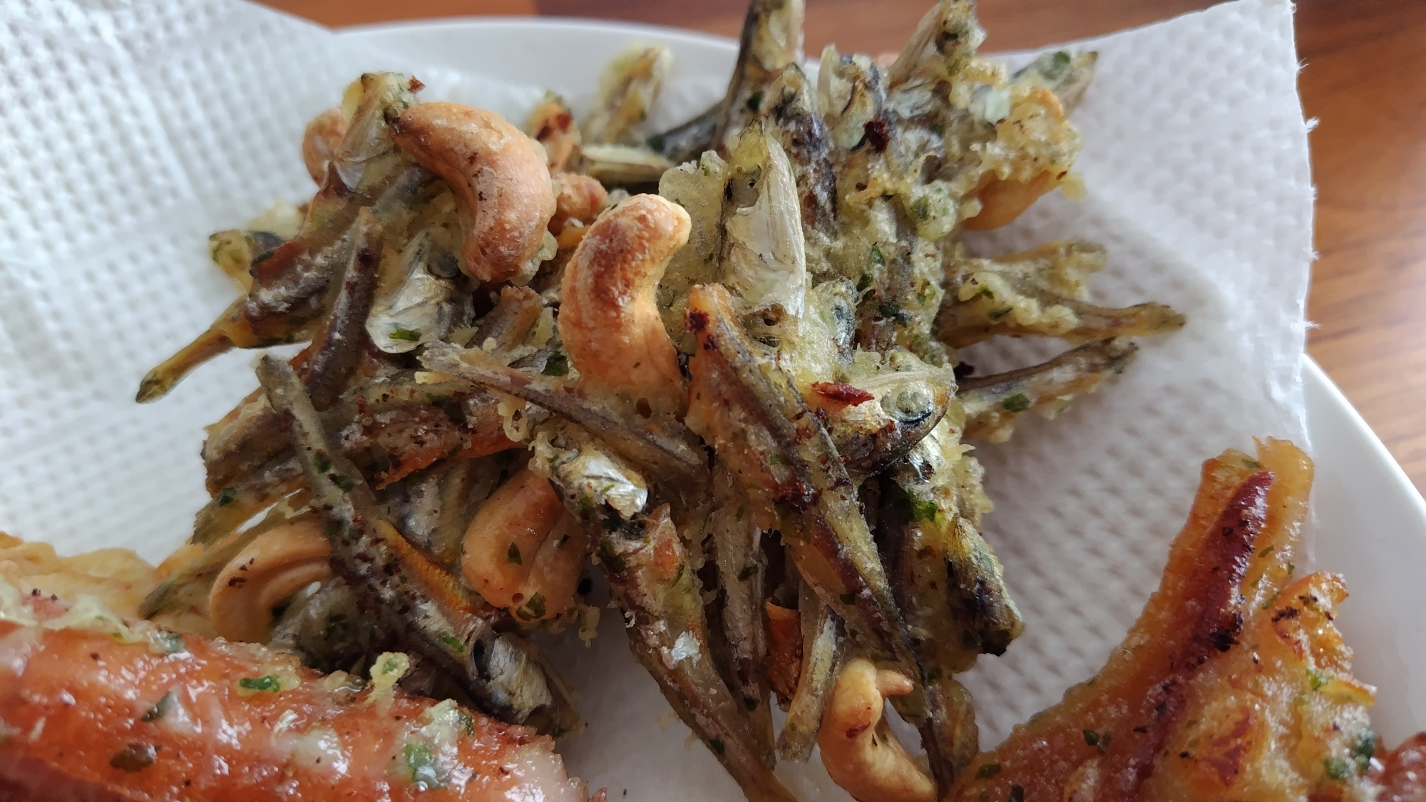 カルシウム補給にもꕥ煮干しとナッツの磯辺揚げ