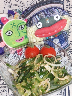 さきイカとキュウリの韓国風サラダ