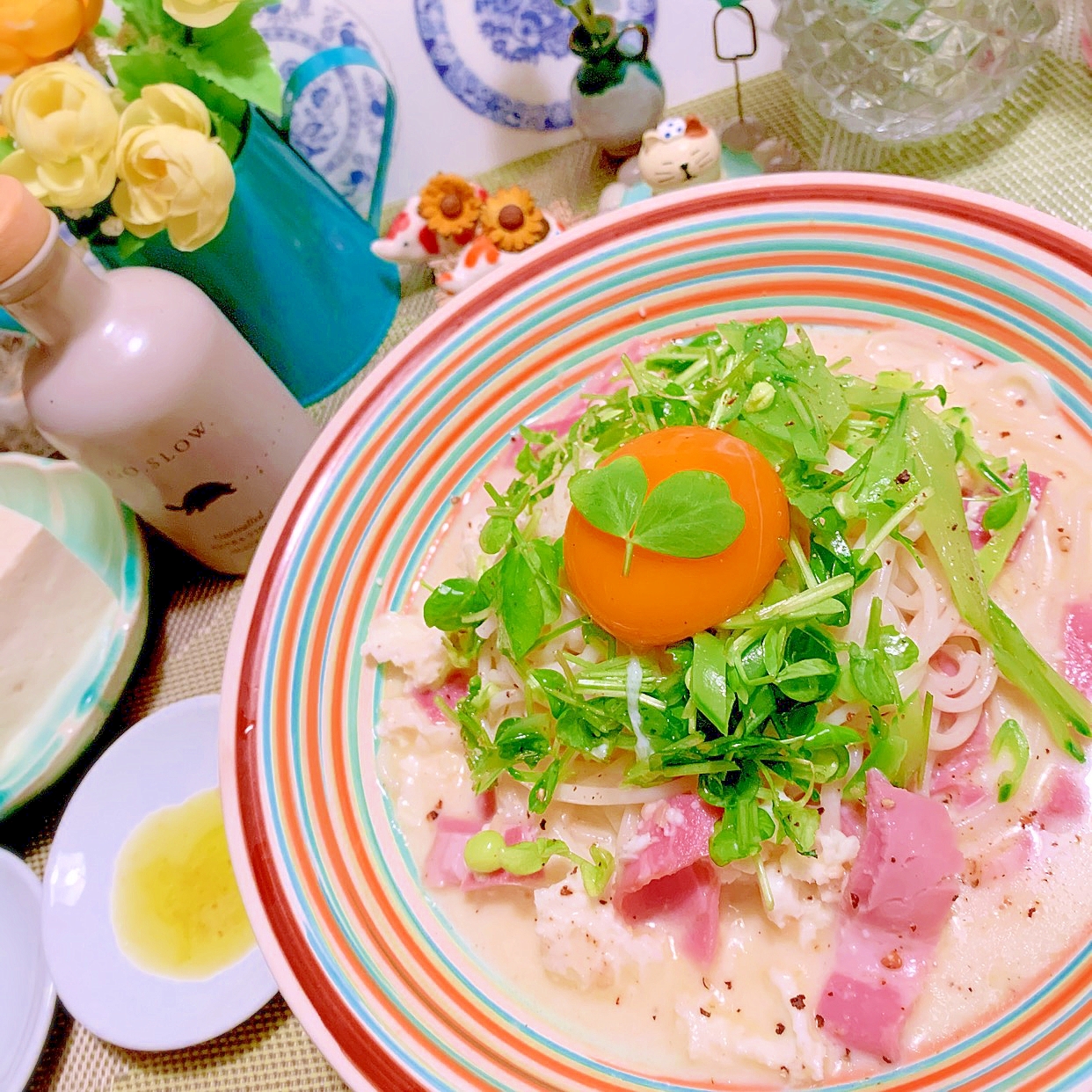 五島うどんde彩り冷製豆乳スープカルボナーラ