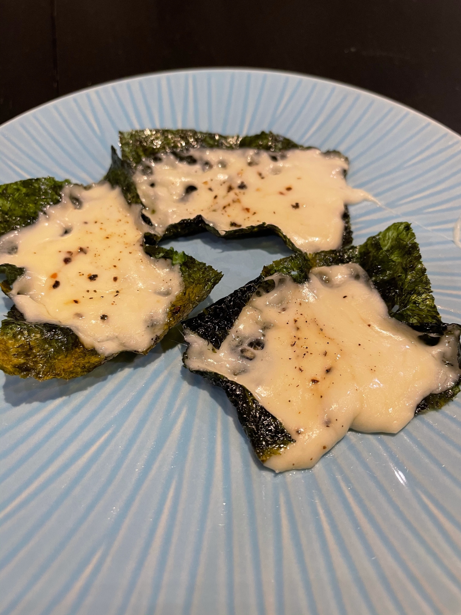 韓国おつまみ 海苔とチーズのパリパリ焼き レシピ 作り方 By オジオジ 楽天レシピ