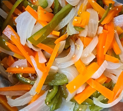 人参・玉ねぎ・ピーマンのさっぱり和え♡ポン酢で簡単