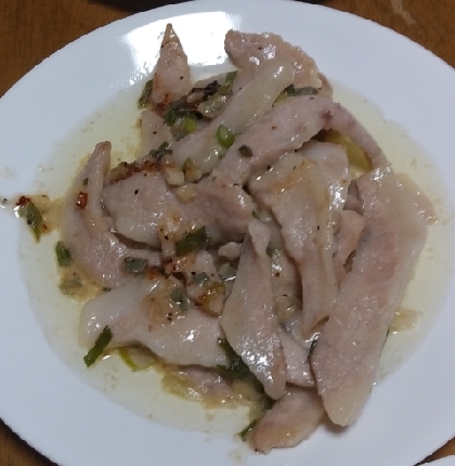 豚肉のガーリック風味塩ダレ焼き