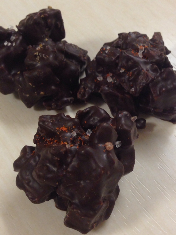 チリチョコ 黒胡椒チョコ レシピ 作り方 By グミ好き32 楽天レシピ
