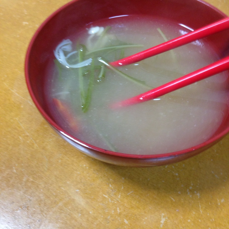 水菜とエノキと京人参の味噌汁(*^^*)