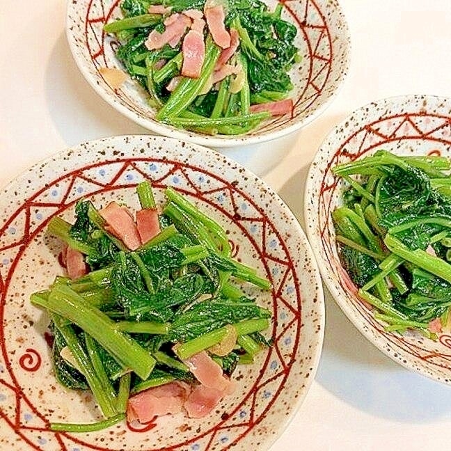 ささっと作る中国野菜☆空芯菜のにんにく炒め