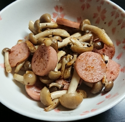 しめじと魚肉ソーセージのオイスターソース炒め