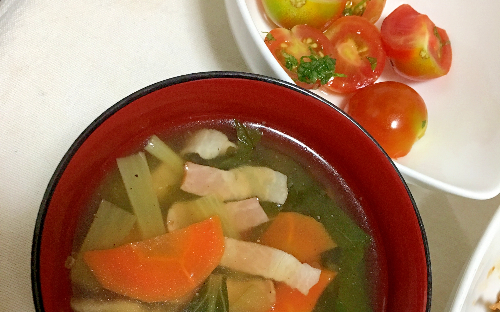 ベーコンと小松菜人参椎茸のお酢で元気トロミスープ♡