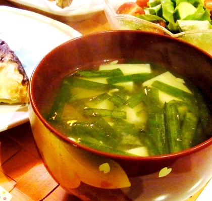 高野豆腐とニラの組み合わせっていいですね～(´∀｀)とってもおいしいお味噌汁でした♪ごちそうさまでした☆