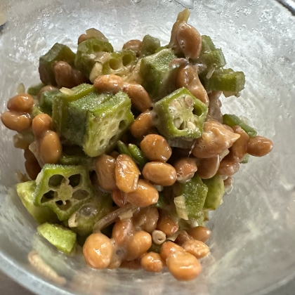 混ぜすぎでみょうがも大葉も埋もれてしまいました涙　薬味が入るとより美味しくなりますね！とらねこのぱせりさんのおかげで美味しいもの食べられて幸せです(੭*ˊᵕˋ)