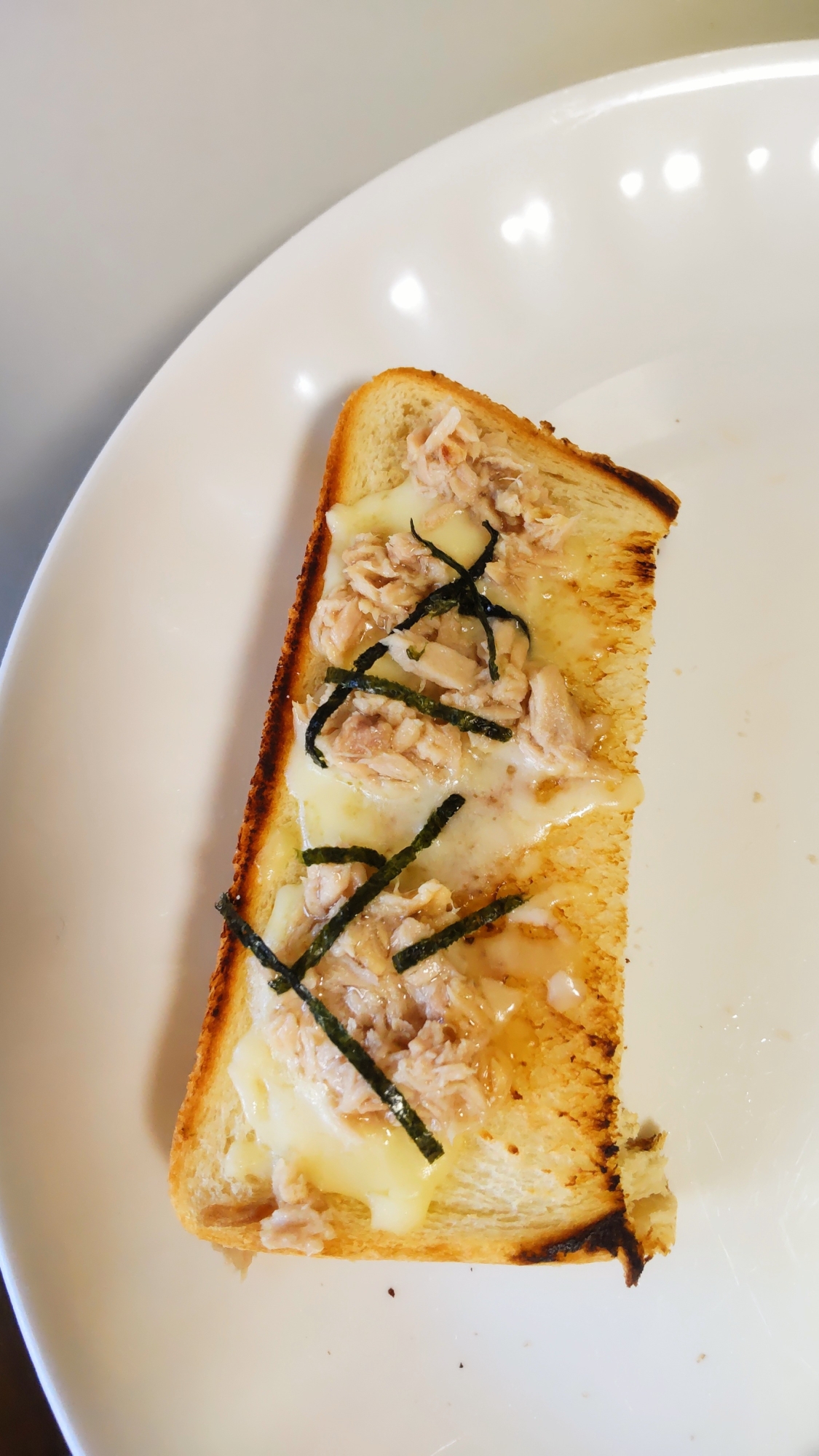 ツナ海苔チーズトースト
