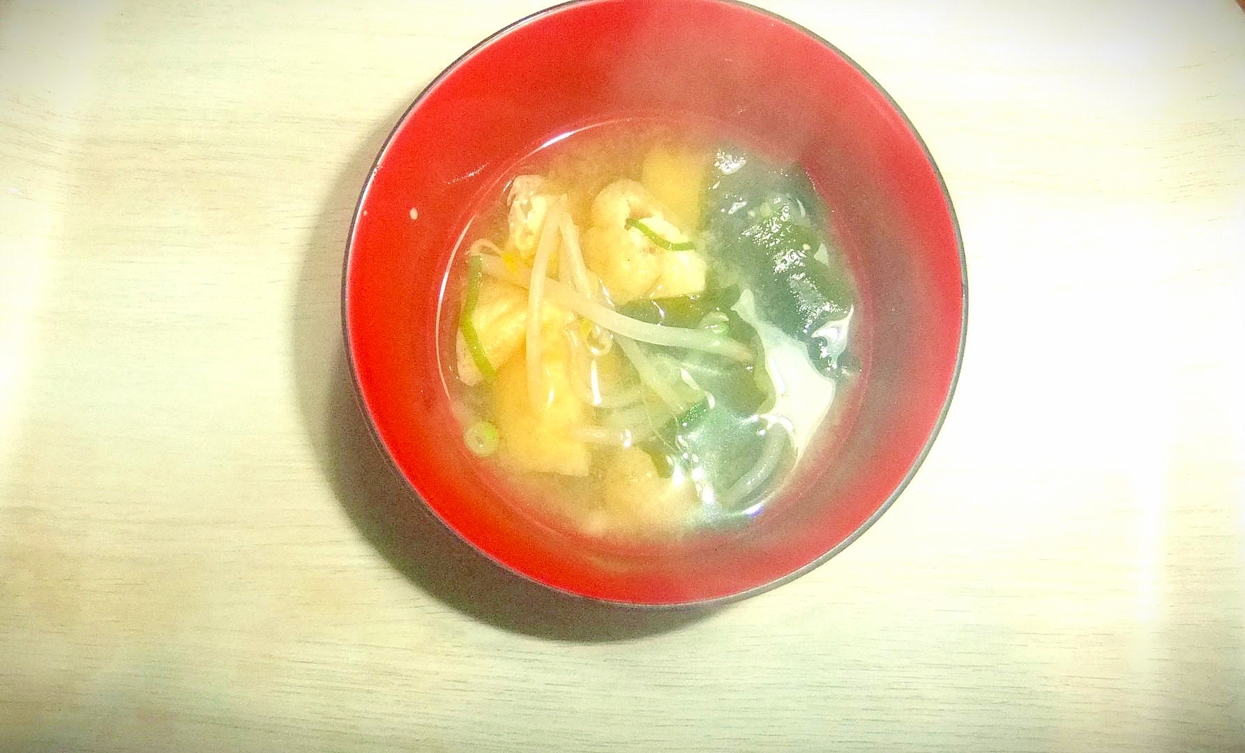 もやしと油揚げのお味噌汁