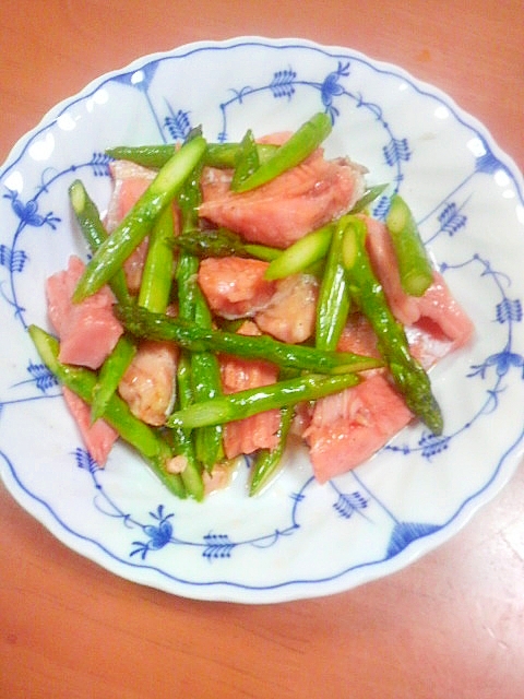 トラウトサーモンとアスパラのオリーブオイル焼き レシピ 作り方 By マリリン32 楽天レシピ トラウトサーモンとアスパラのオリーブオイル焼き レシピ 作り方 By マリリン32 楽天レシピ