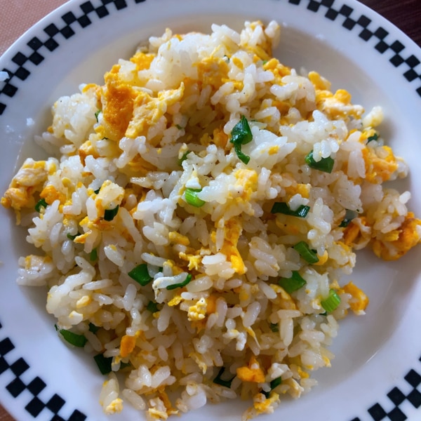 鶏がらスープの素で簡単チャーハン レシピ 作り方 By 桜 咲子 楽天レシピ 鶏がらスープの素で簡単チャーハン レシピ 作り方 By 桜 咲子 楽天レシピ