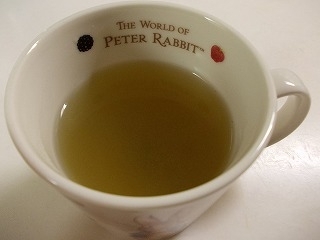 緑茶（＾０＾）大～好きで～す（笑）生姜パウダーですけど、おいしい～（ニコニコ）生姜とお酒で、ぽかぽかになるし＾＾凄～い＾＾おいしかったわぁ～ごちそう様でした＾＾