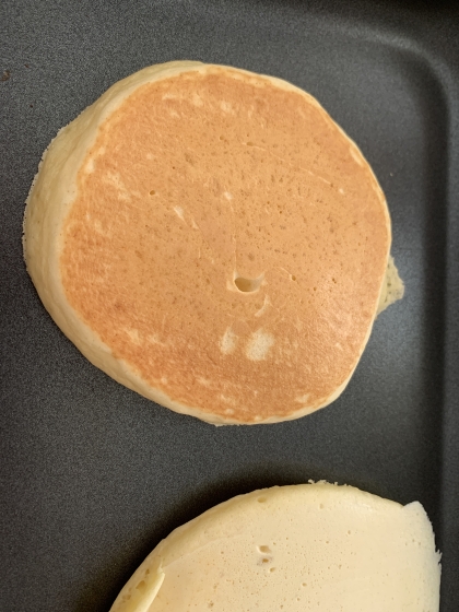 きな粉とすりごまのホットケーキ