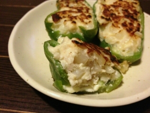 チーズinピーマンの肉詰め