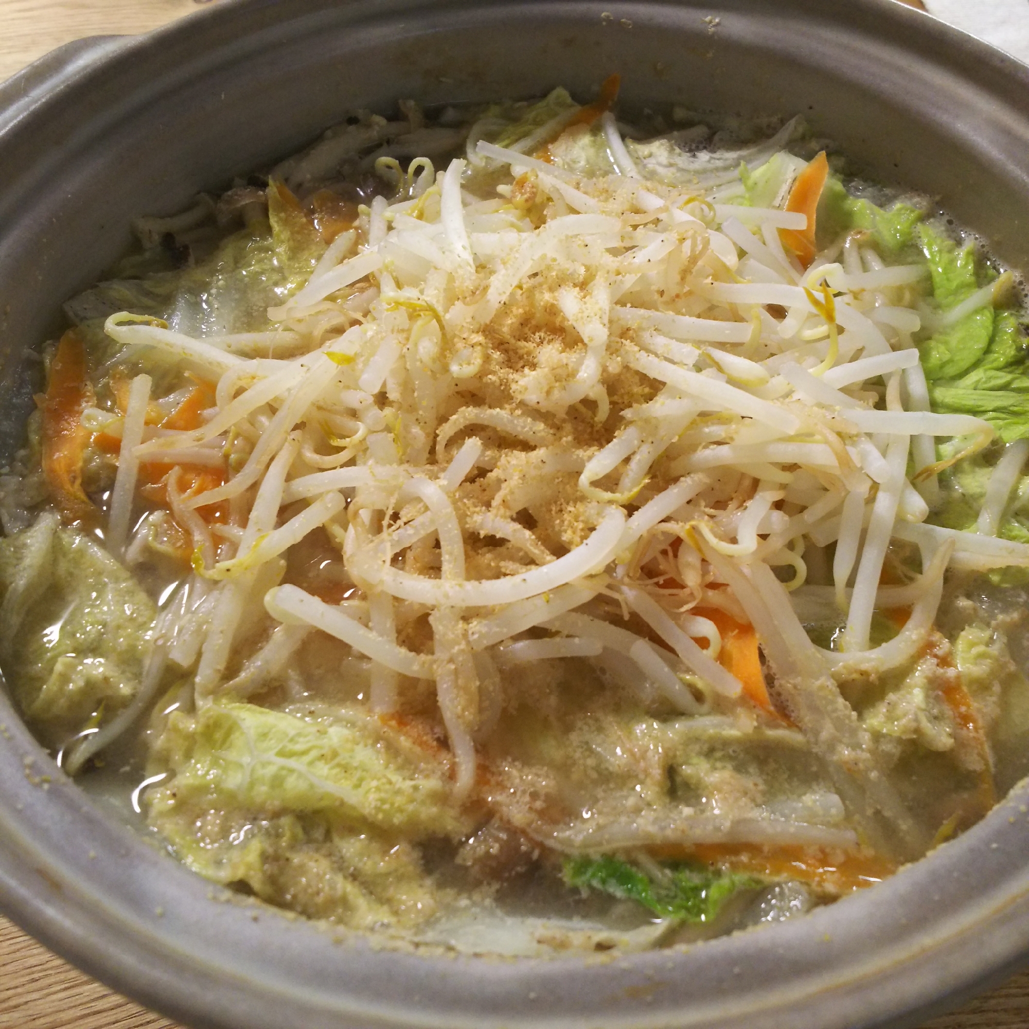 具材を入れる順番は大切 もやし胡麻味噌鍋 レシピ 作り方 By ゆり丸 楽天レシピ 具材を入れる順番は大切 もやし胡麻味噌鍋 レシピ 作り方 By ゆり丸 楽天レシピ