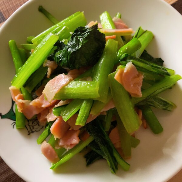 小松菜とベーコンの炒め物 レシピ 作り方 By 桜 咲子 楽天レシピ 小松菜とベーコンの炒め物 レシピ 作り方 By 桜 咲子 楽天レシピ
