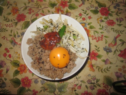 鶏肉と小松菜ともやしでヘルシ～ビビンバ