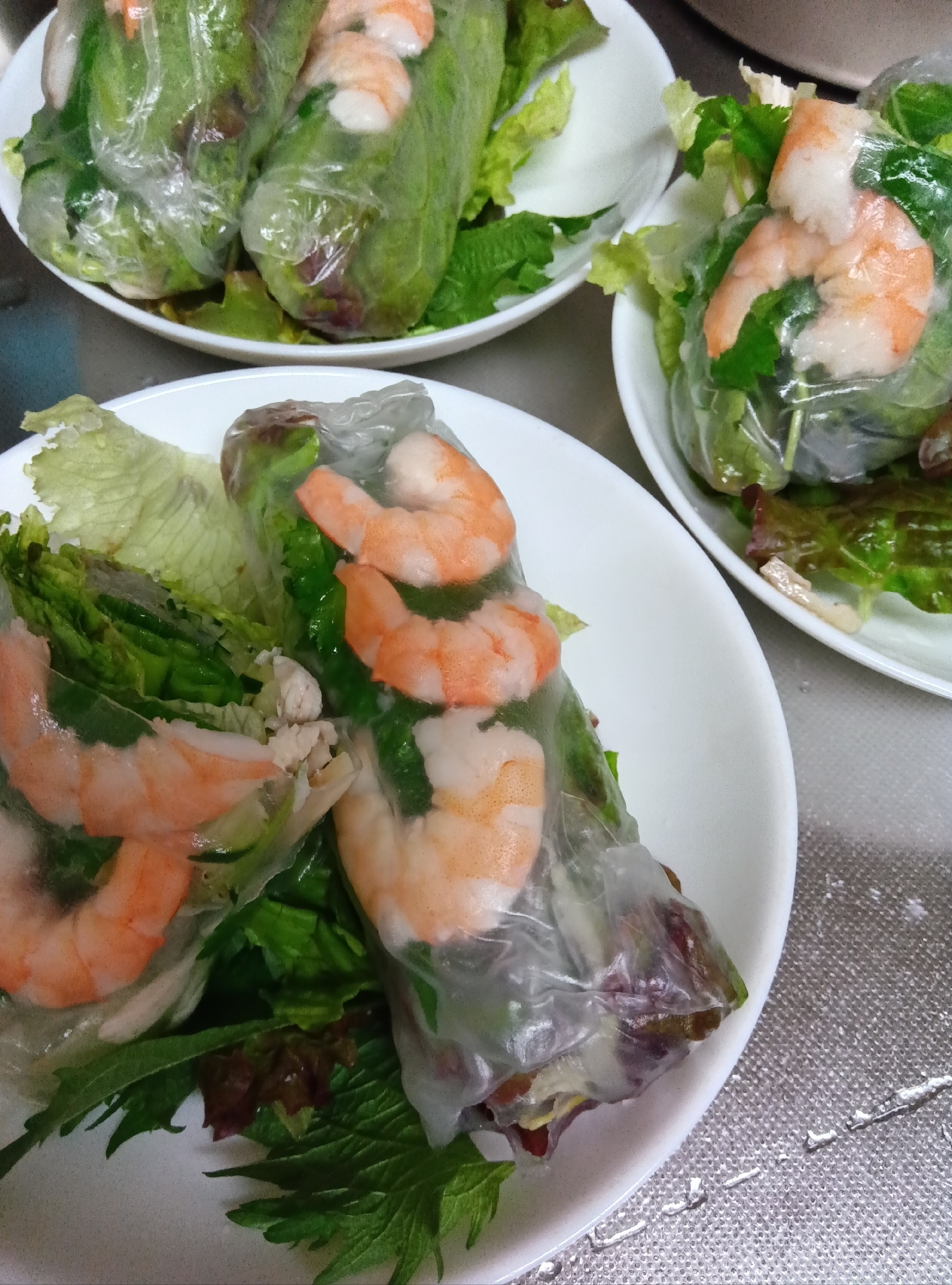 エビと蒸し鶏の生春巻き