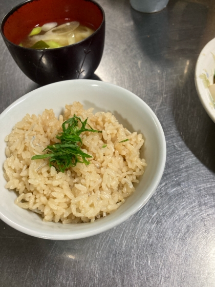 香りがたまらない♡シンプル♡しらすの炊き込みご飯