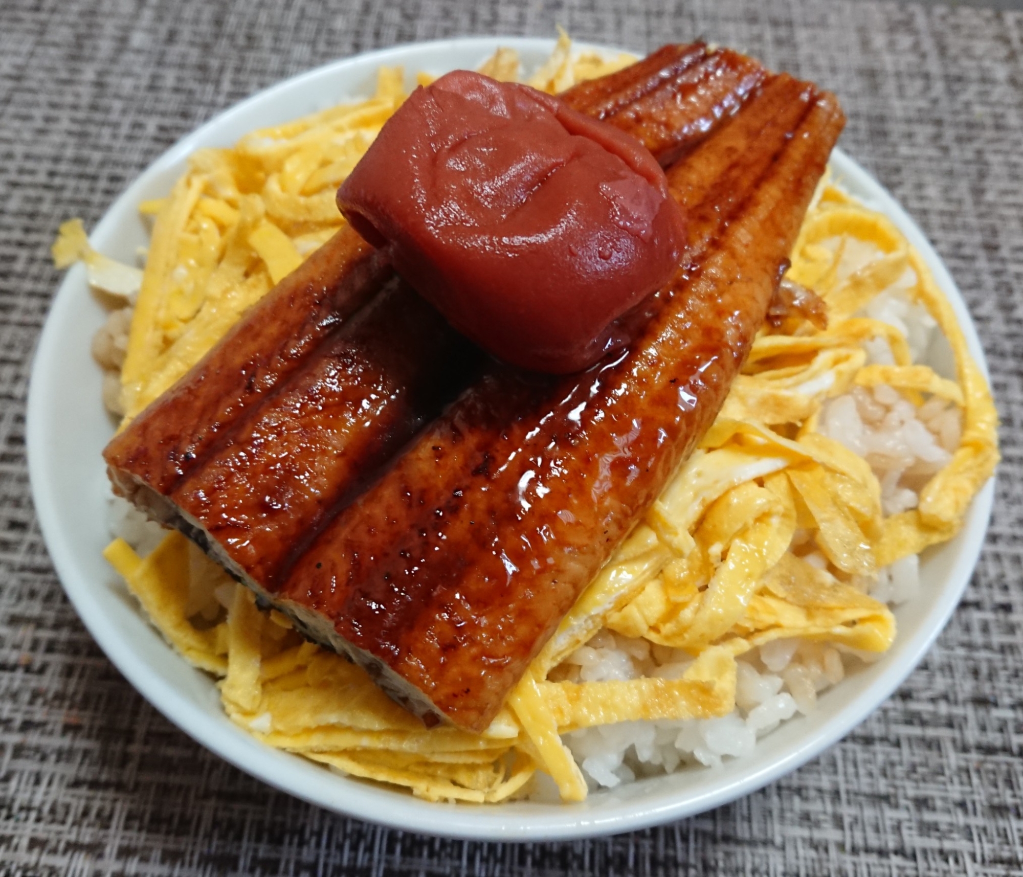 食べ合わせが悪いと言われる派閥に属してる鰻丼