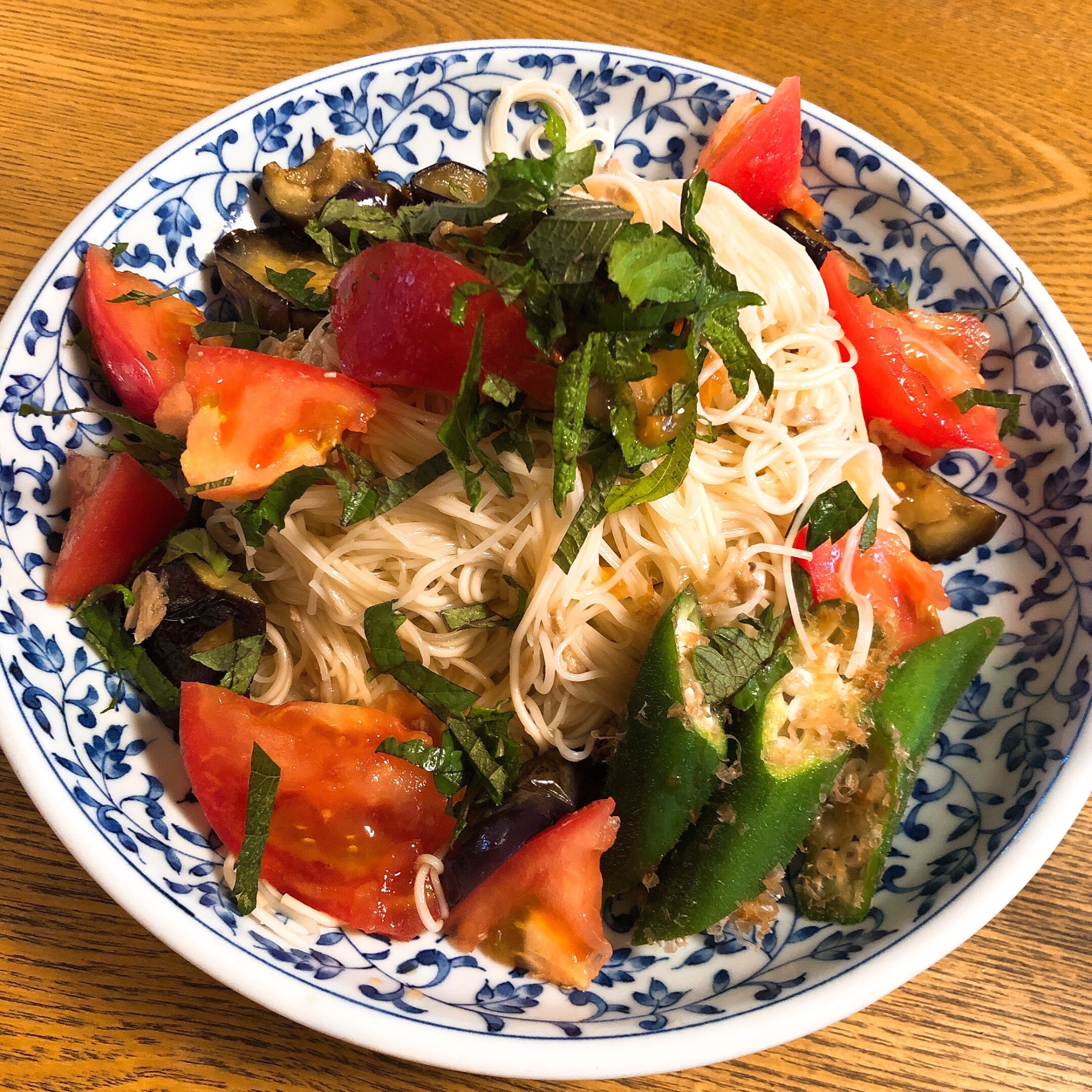 ごろっと夏野菜！トマトとおくらそうめん