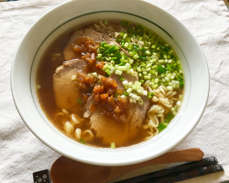 袋麺で簡単ランチ！香味野菜焼豚青ねぎ醤油ラーメン♡