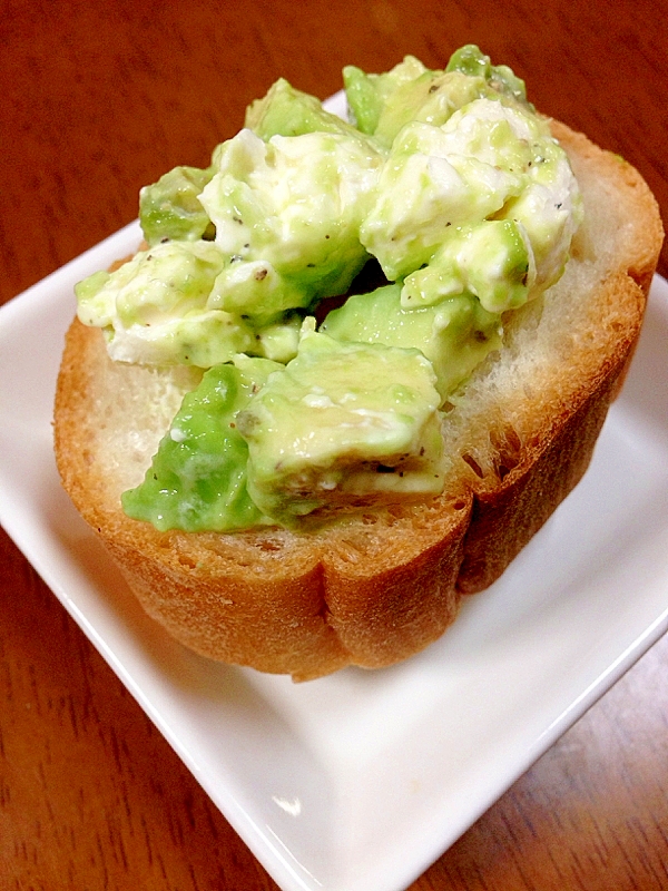 アボカドとクリームチーズカナッペ レシピ 作り方 By Tukuyo93 楽天レシピ