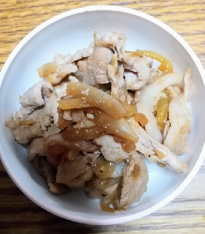 簡単に作れる丼レシピだったので、利用させてもらいました。豚こまがなかったので、ロースをつかったのですが、おいしくできました。