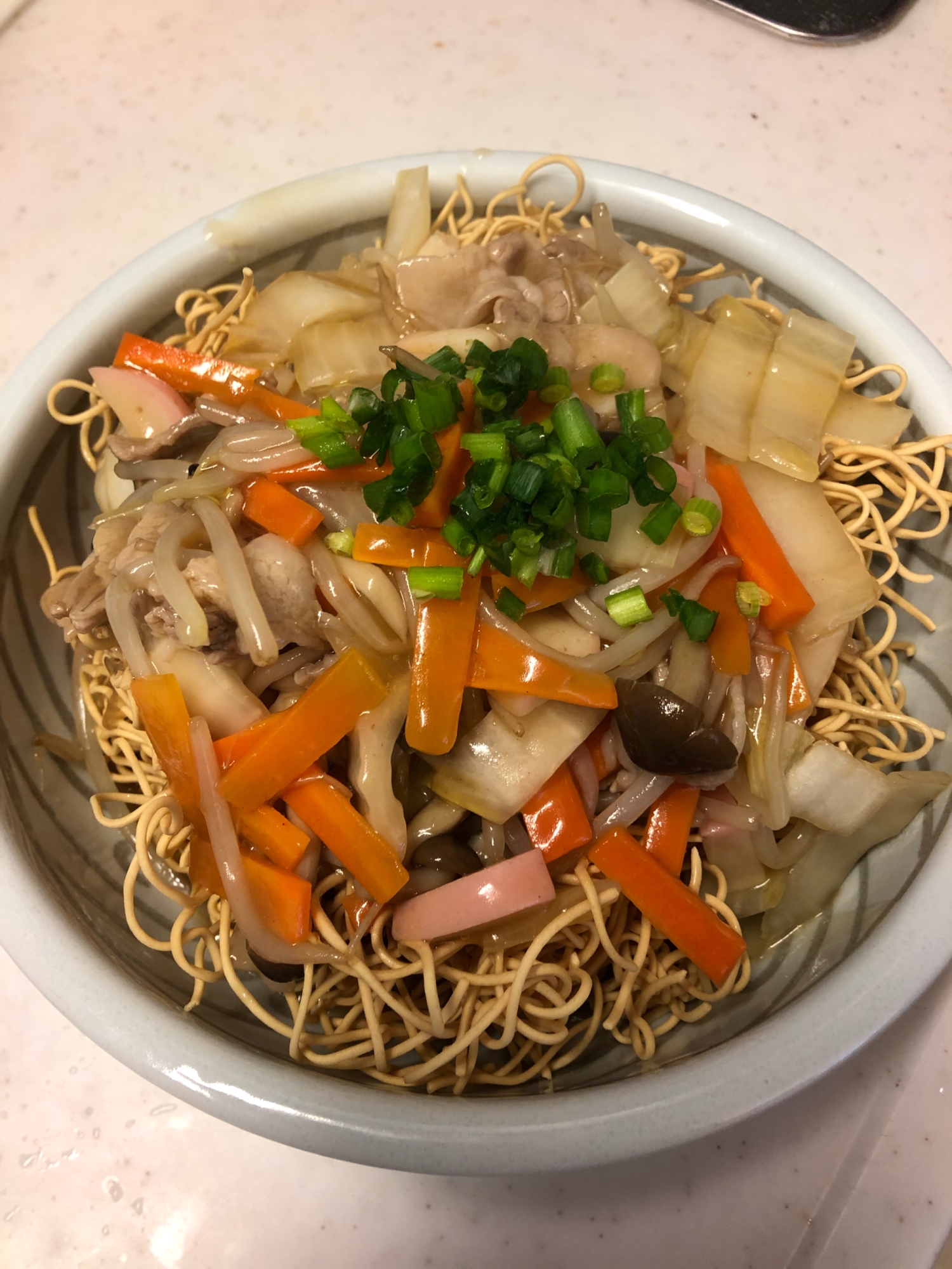 野菜たっぷり!!あんかけ固焼きそば