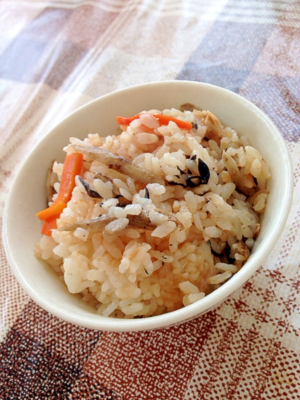 ひじきとツナの炊き込みご飯 レシピ 作り方 By ろみちゃん 楽天レシピ ひじきとツナの炊き込みご飯 レシピ 作り方 By ろみちゃん 楽天レシピ
