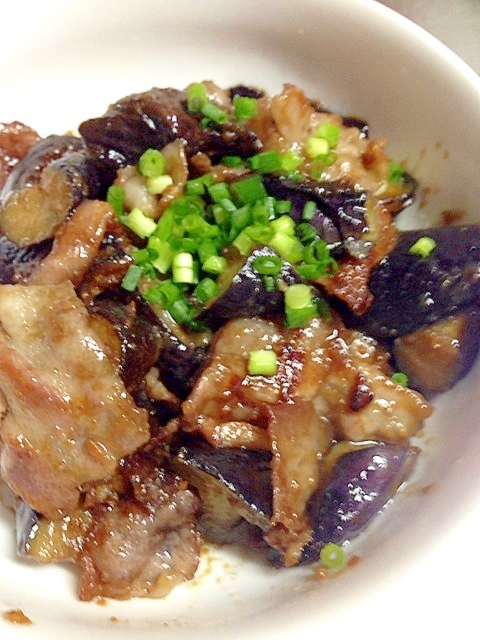 めちゃめちゃゴハンがすすむ!茄子と豚肉の味噌炒め