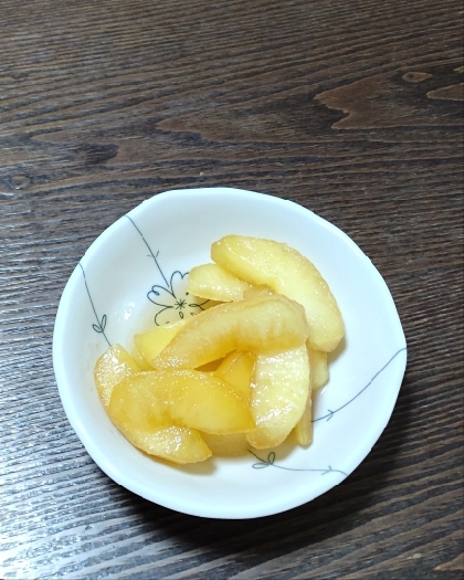 あけぼのマジックさん　
こんにちは。
お弁当に。作ったのですがおやつに食べてしまいました。レモンの香り美味しかったです(^^)