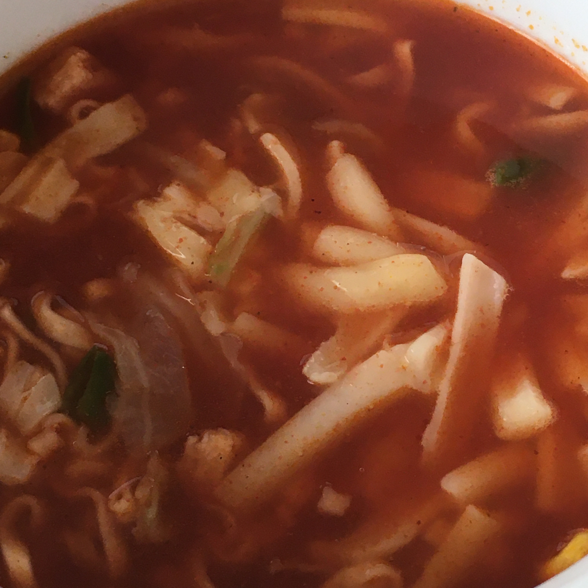 カップヌードルトマトチリ味アレンジ チーズひき肉 レシピ 作り方 By Kodaru 楽天レシピ